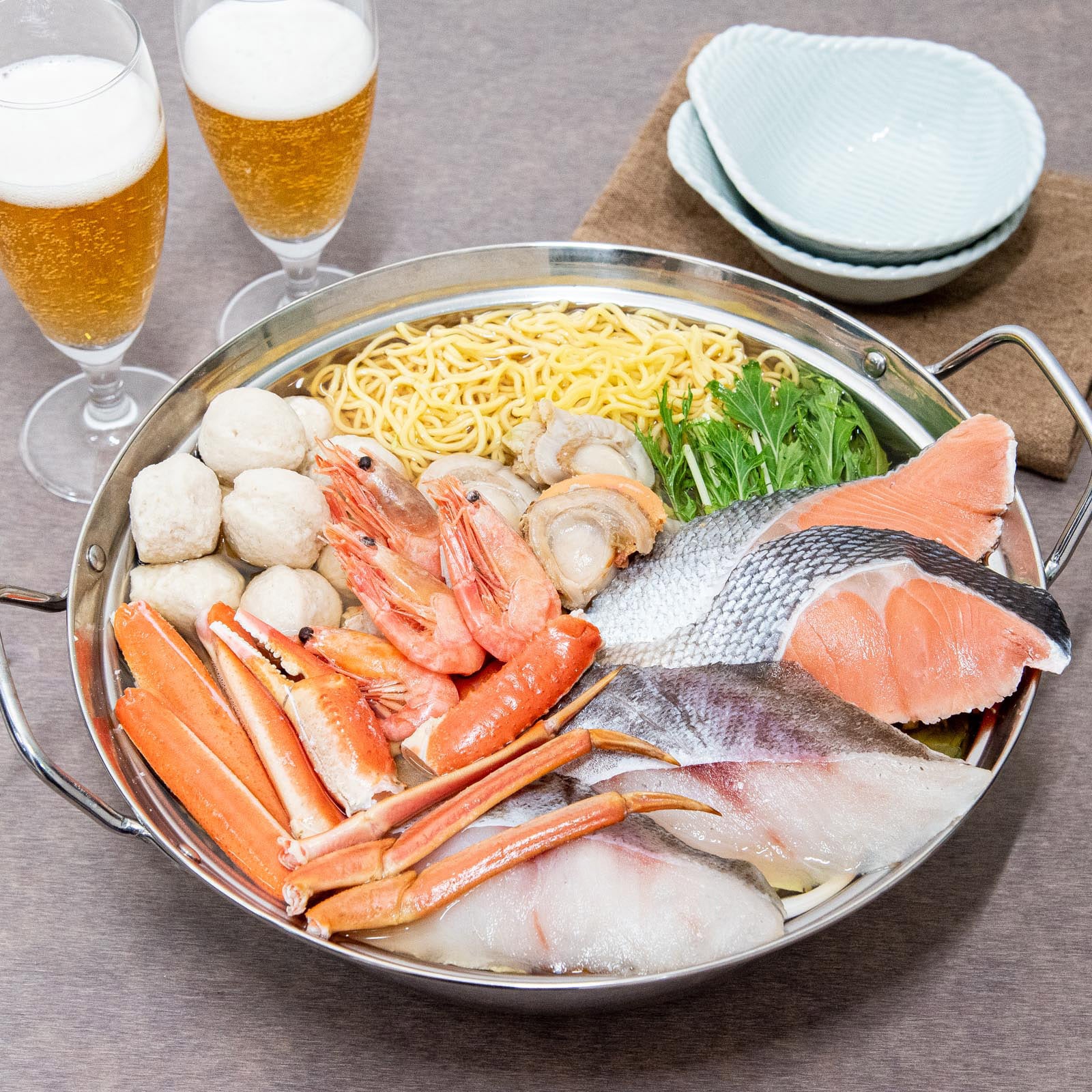 海鮮かに鍋セット（カニ、鮭、ホタテなど）　朝日新聞モール